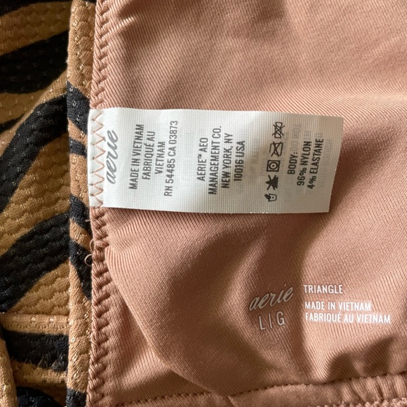 🔥Aerie Black & Tan Animal Print Triangle Bikini Top, Size Large - Picture 3 of 3
